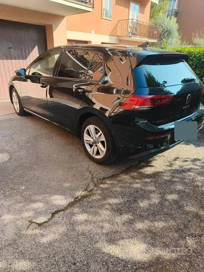 Usata VW Golf VIII 150 CV (110 kW) 2020 Nero Berlina