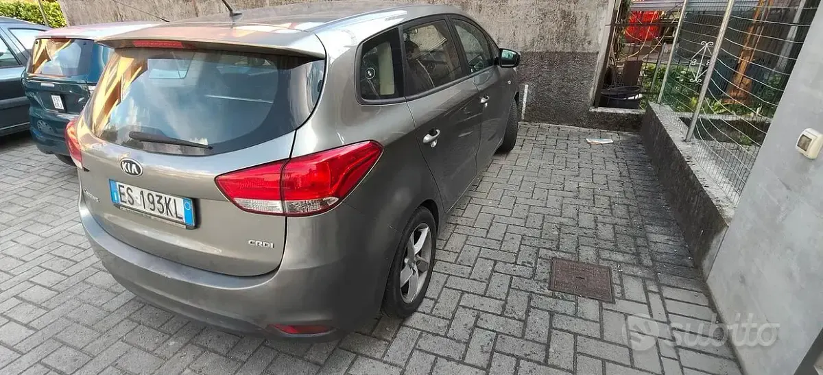 Usata Kia Carens 115 CV (84 kW) 2013 Grigio Monovolume