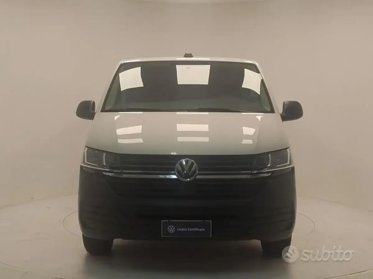 Usata VW T7 Business 110 CV (80 kW) 2024 Bianco Furgone
