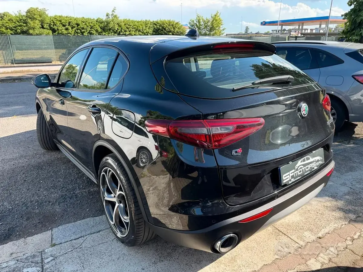 Usata Alfa Romeo Stelvio Super 190 CV (139 kW) 2019 Nero SUV