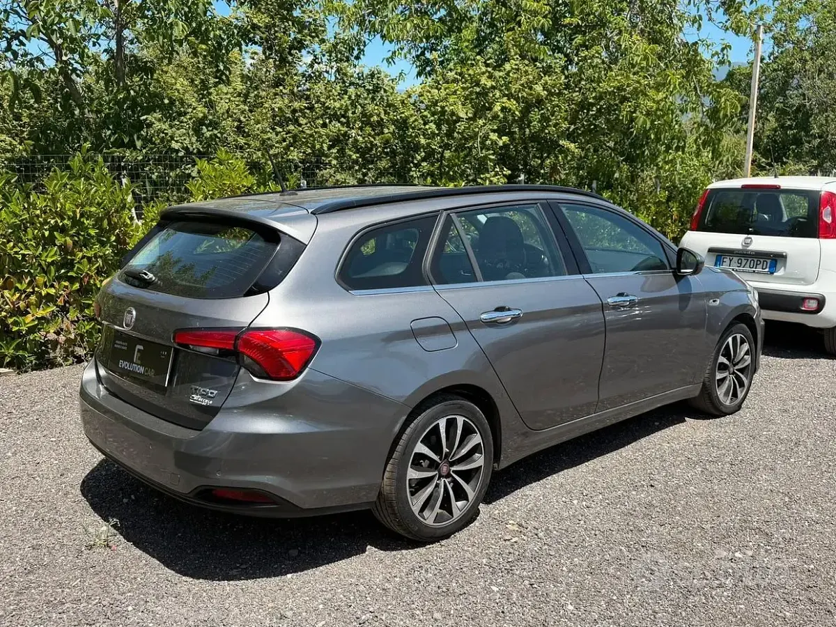 Usata Fiat Tipo 95 CV (69 kW) 2016 Marrone Berlina