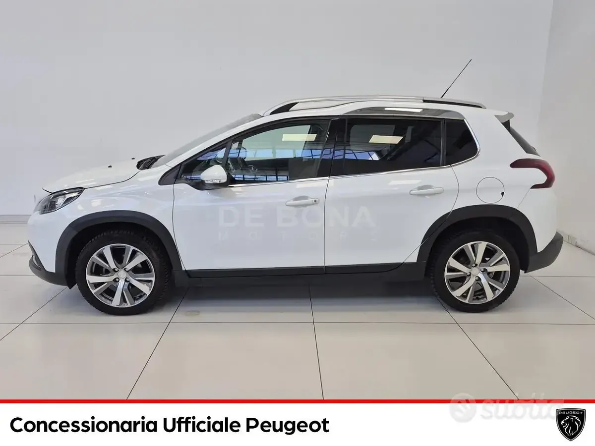 Usata Peugeot 2008 100 CV (73 kW) 2017 Bianco SUV