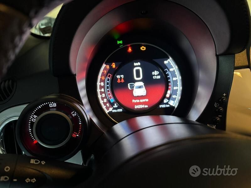 Grigio Usata 2022 Fiat 500 Abarth Utilitaria | 22.000 € - Immagine 1/4