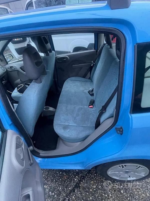 Usata Fiat Panda Active 54 CV (39 kW) 2003 Blu Utilitaria