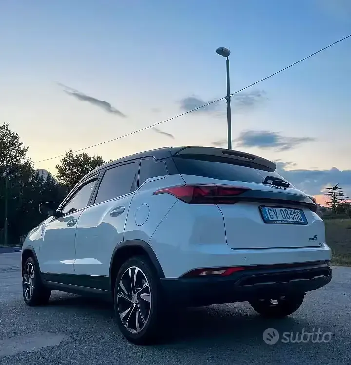 Usata EVO Evo 5 127 CV (93 kW) 2024 Bianco SUV