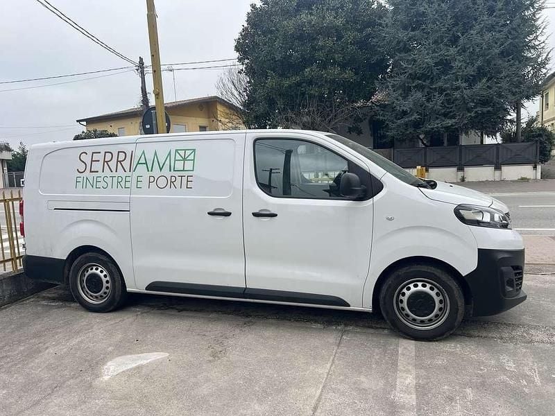 Usata Opel Vivaro 82 CV (60 kW) 2024 Monovolume