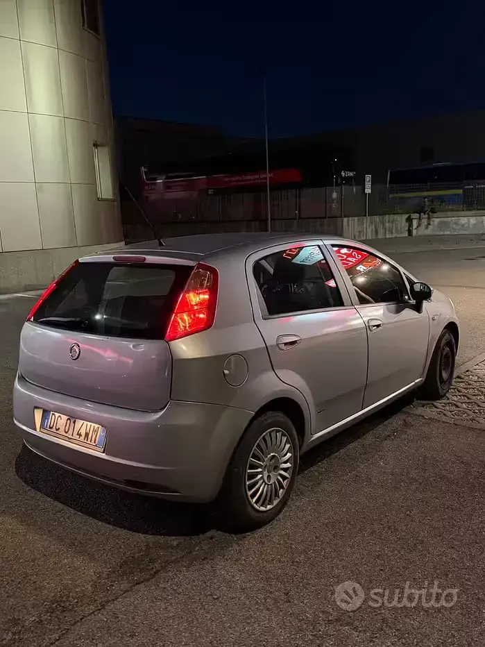 Usata Fiat Grande Punto Dynamic 75 CV (55 kW) 2006 Utilitaria