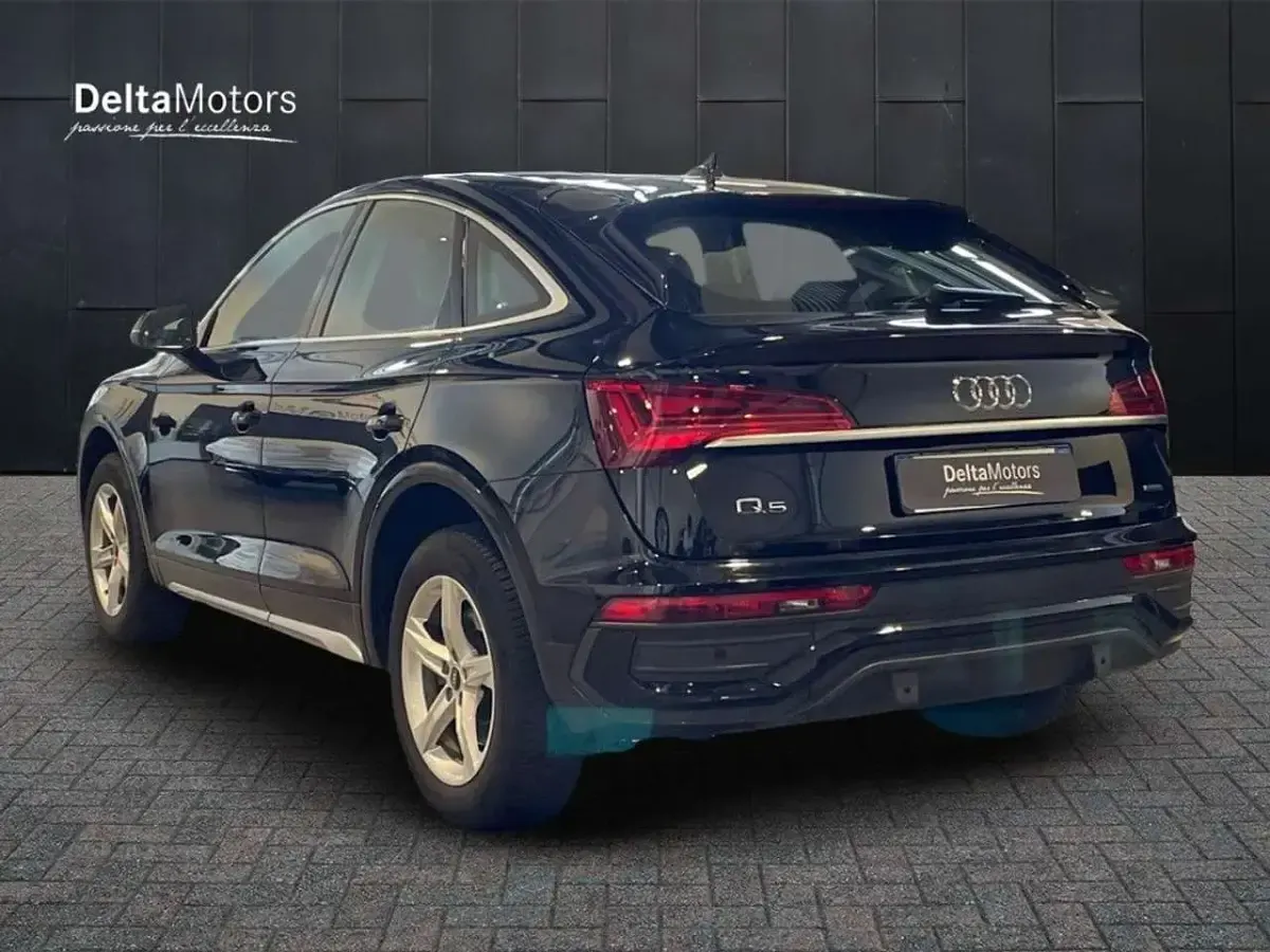 Usata Audi Q5 Sportback Ambiente 204 CV (150 kW) 2022 Nero SUV