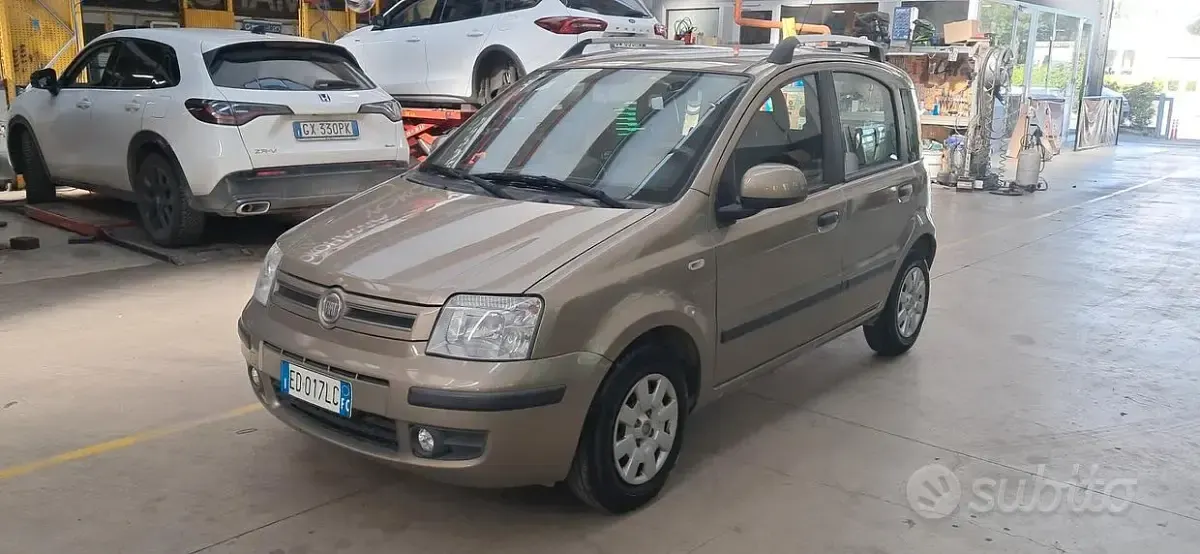 Usata Fiat Panda Emotion 69 CV (50 kW) 2011 Utilitaria