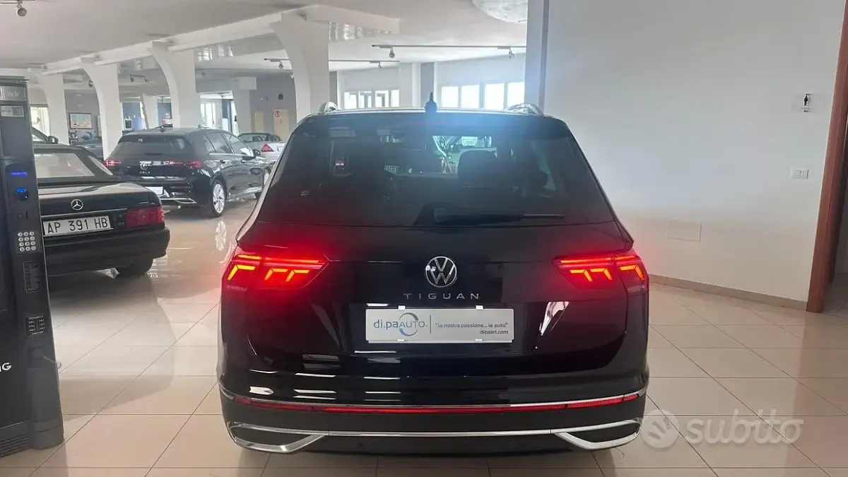 Usata VW Tiguan Elegance 150 CV (110 kW) 2021 Nero SUV