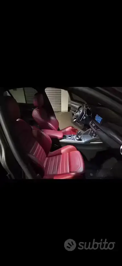 Usata Alfa Romeo Stelvio Veloce 209 CV (153 kW) 2022 Grigio SUV