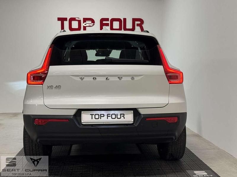 Usata Volvo XC40 150 CV (110 kW) 2019 Bianco SUV