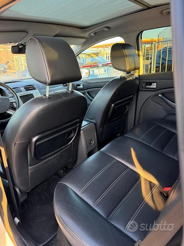 Usata Ford Kuga 2011 Bianco SUV