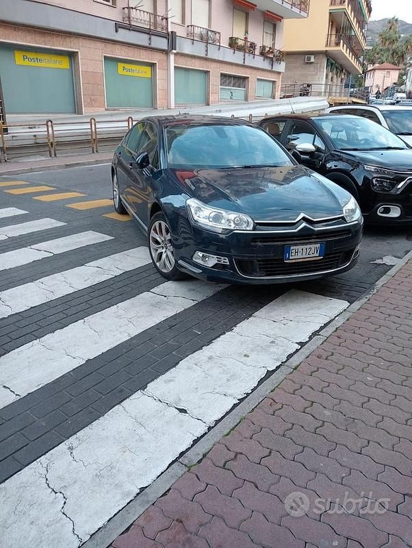 Usata Citroën C5 Exclusive 140 CV (102 kW) 2011 Blu Berlina