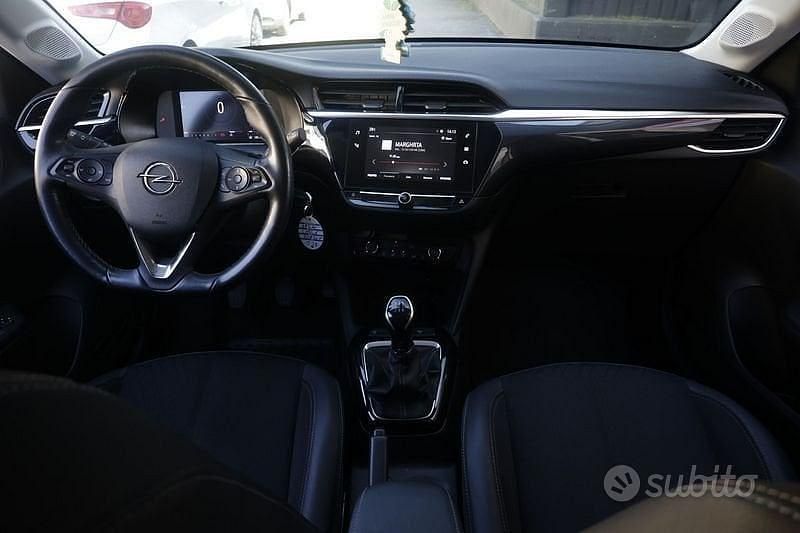 Usata Opel Corsa Elegance 101 CV (74 kW) 2021 Bianco Utilitaria