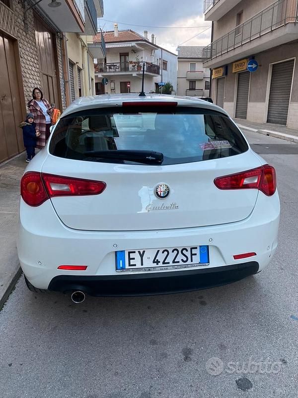Usata Alfa Romeo Giulietta 105 CV (77 kW) 2015 Berlina