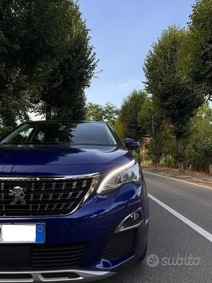 Usata Peugeot 3008 Allure 131 CV (96 kW) 2019 Bluazzurro SUV