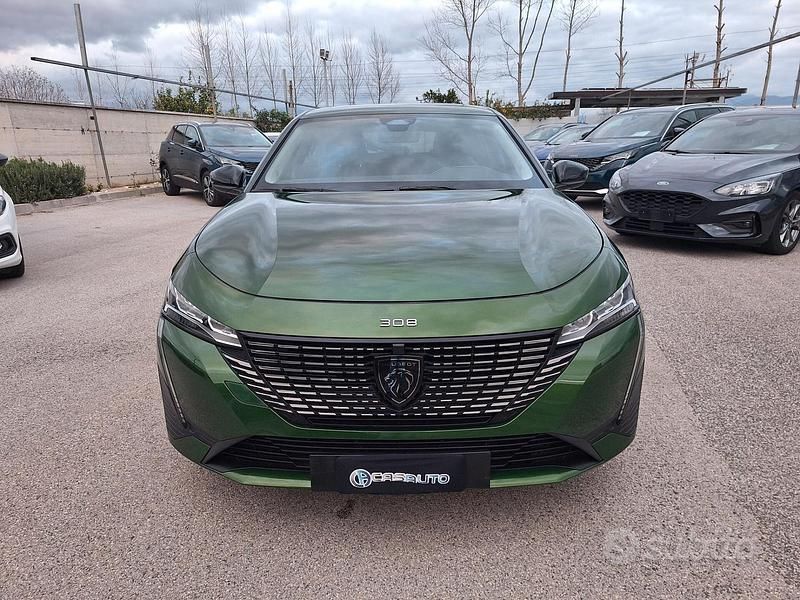 Usata Peugeot 308 Allure 130 CV (95 kW) 2023 Verde Berlina