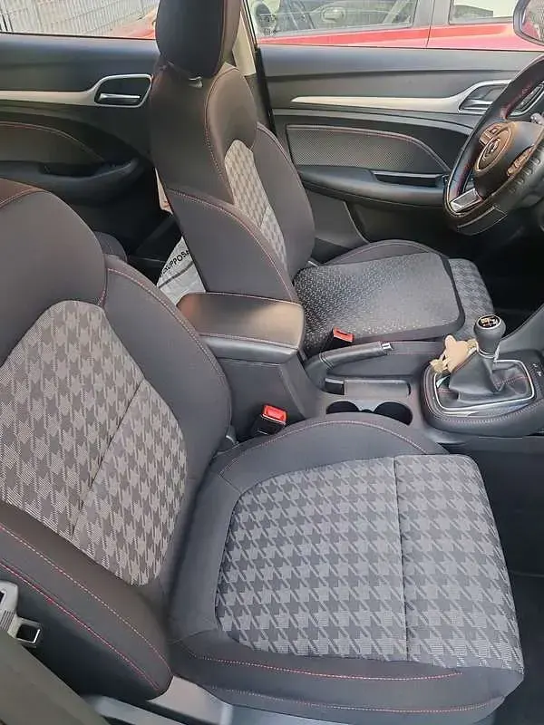Usata MG ZS Comfort 106 CV (77 kW) 2024 SUV