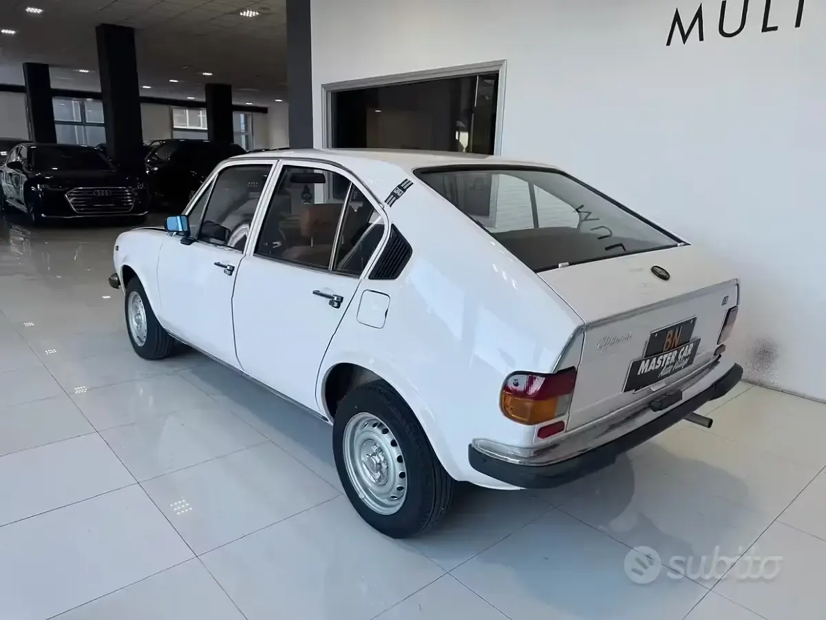 Usata Alfa Romeo Alfasud 97 CV (71 kW) 1980 Bianco Berlina