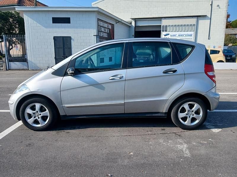 Argento Usata 2007 Mercedes A150 Avantgarde Tre volumi | 2200 € (Super prezzo) - Immagine 1/4