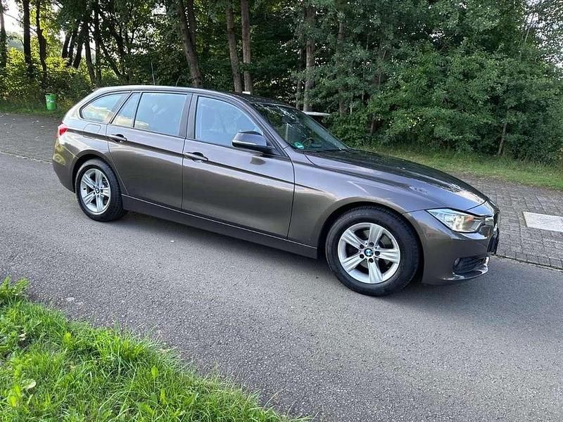 Usata BMW 318 Gran Turismo 143 CV (105 kW) 2013 Berlina