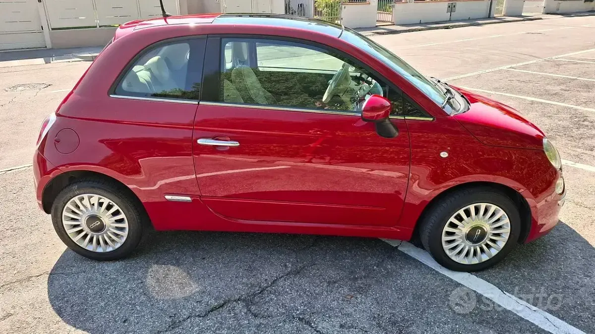 Usata Fiat 500 Lounge 69 CV (50 kW) 2013 Rosso Utilitaria