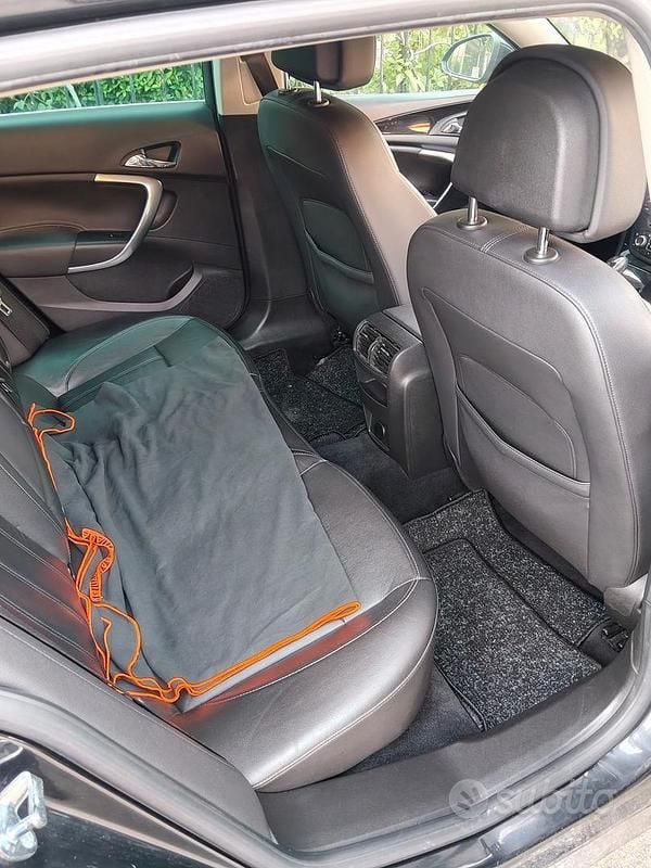 Usata Opel Insignia 160 CV (117 kW) 2010 Nero Berlina