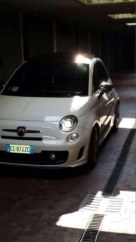 Usata Abarth 500 135 CV (99 kW) 2010 Bianco Utilitaria
