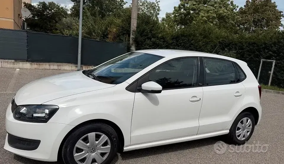 Usata VW Polo 75 CV (55 kW) 2014 Bianco Berlina