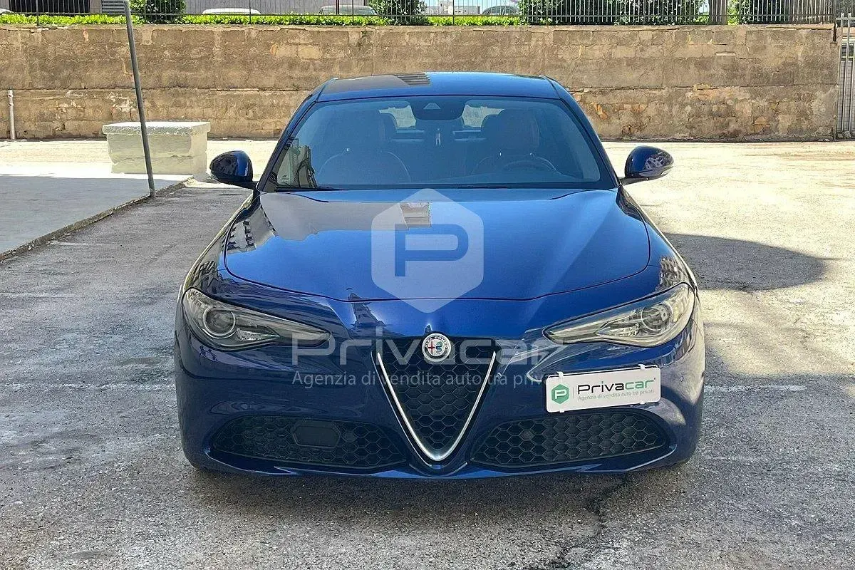 Usata Alfa Romeo Giulia Business 180 CV (132 kW) 2016 Blu Berlina