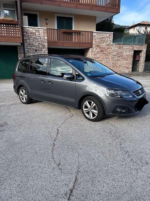 Usata Seat Alhambra 4Drive 150 CV (110 kW) 2016 Grigio Monovolume