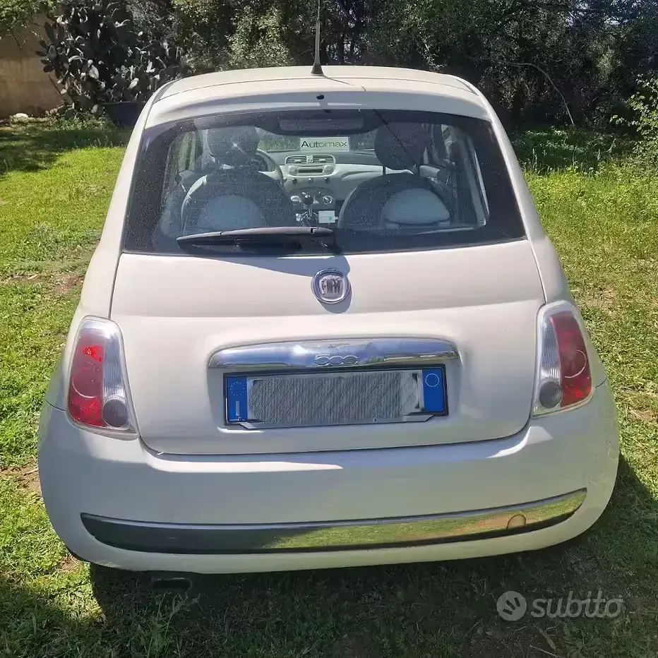 Usata Fiat 500 Lounge 69 CV (50 kW) 2012 Bianco Utilitaria