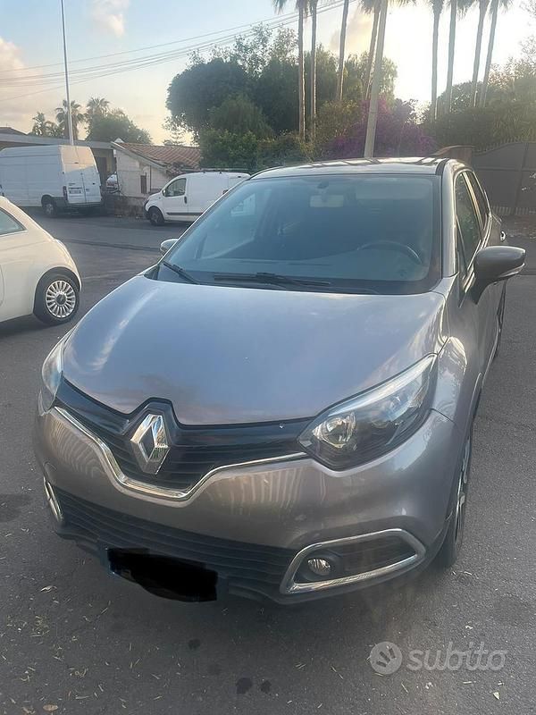 Usata Renault Captur 120 CV (88 kW) 2013 Grigio SUV