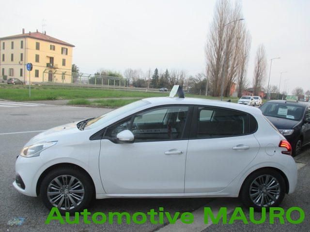 Usata Peugeot 208 Active 2016 Bianco Utilitaria