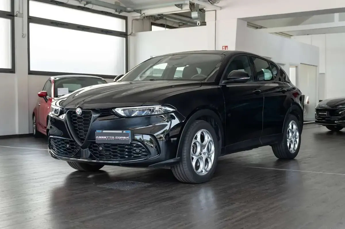 Usata Alfa Romeo Tonale Super 131 CV (96 kW) 2023 Nero SUV