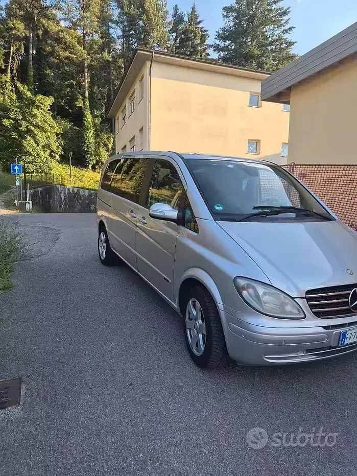 Usata Mercedes Viano 150 CV (110 kW) 2006 Grigio Monovolume