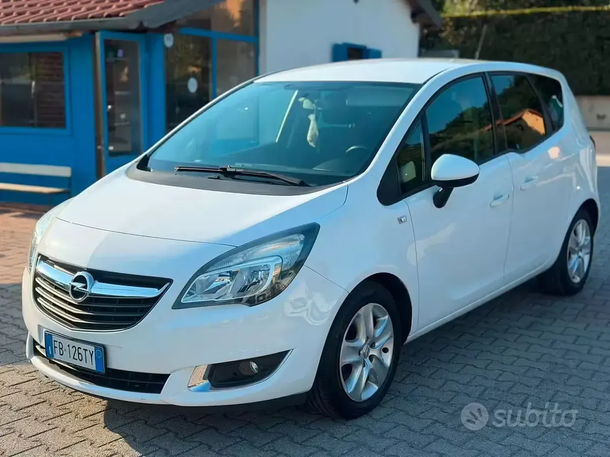 Usata Opel Meriva Cosmo 120 CV (88 kW) 2016 Bianco Monovolume