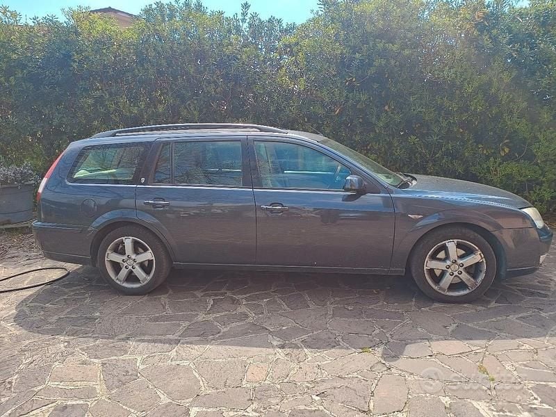 Usata Ford Mondeo 2006 Grigio Station wagon