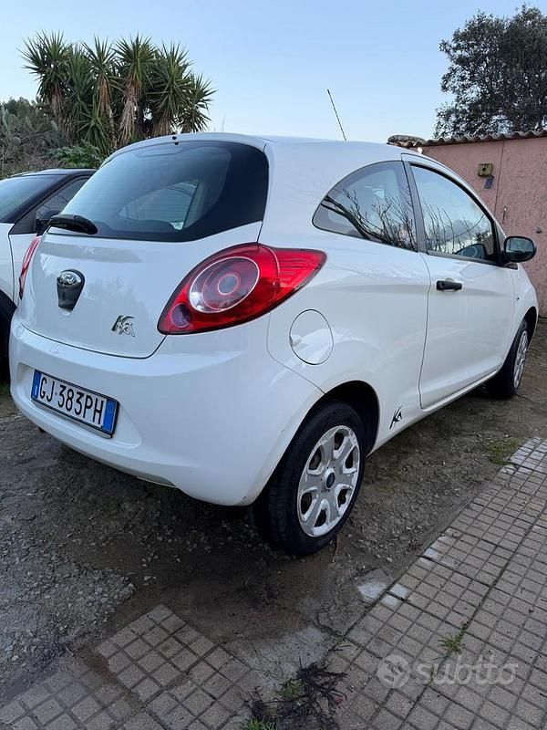 Usata Ford Ka 69 CV (50 kW) 2016 Bianco Utilitaria