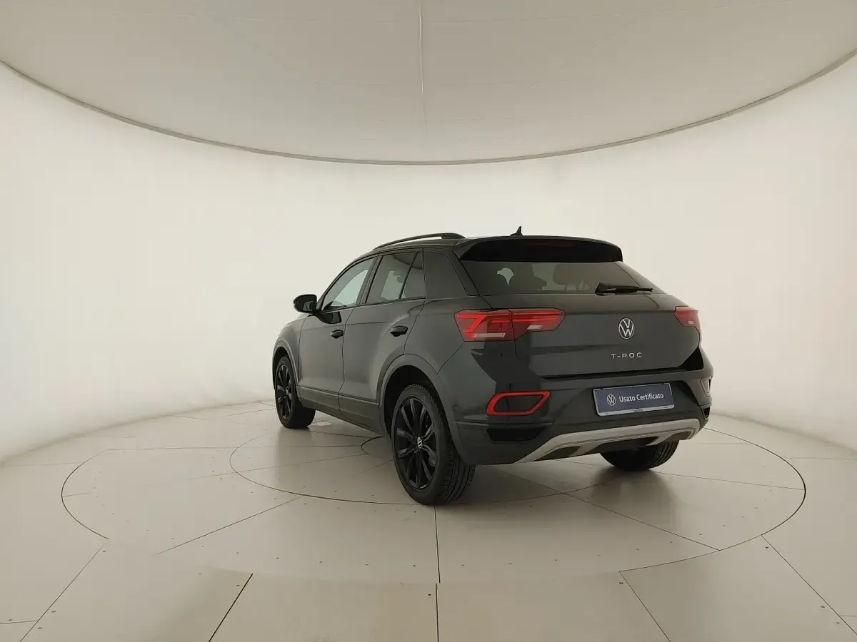 Usata VW T-Roc Style 150 CV (110 kW) 2023 Deep black perlato SUV