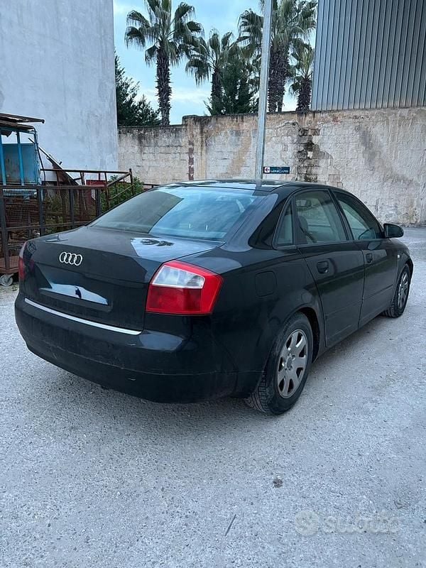 Usata Audi A4 130 CV (95 kW) 2003 Blu Berlina