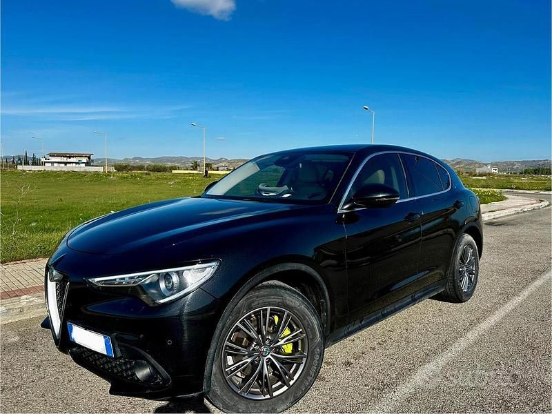 Usata Alfa Romeo Stelvio 210 CV (154 kW) 2017 Nero SUV