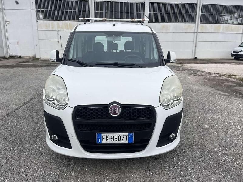 Usata Fiat Doblò Dynamic 105 CV (77 kW) 2011 Other Monovolume