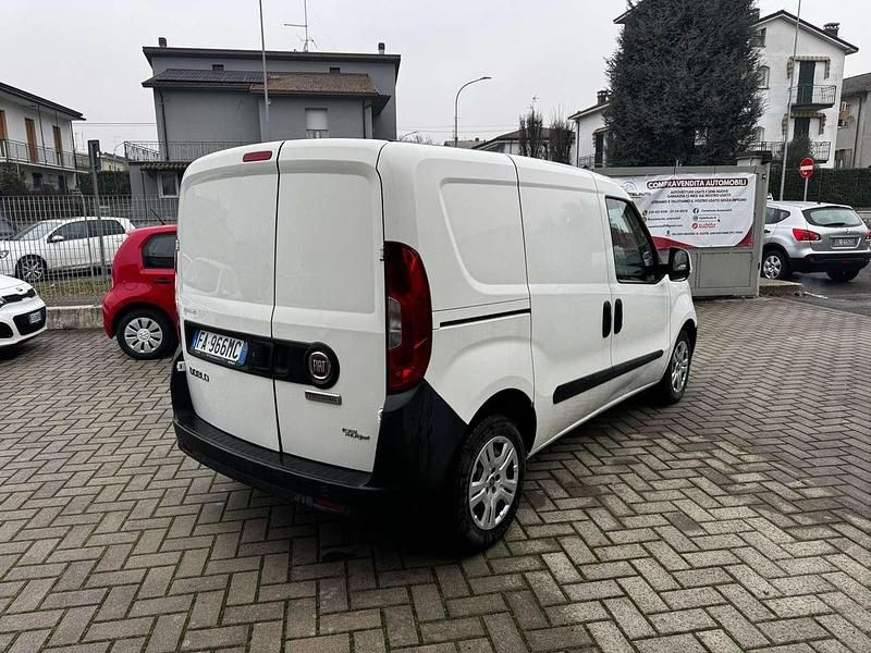 Usata Fiat Doblò Active 105 CV (77 kW) 2015 Bianco Monovolume