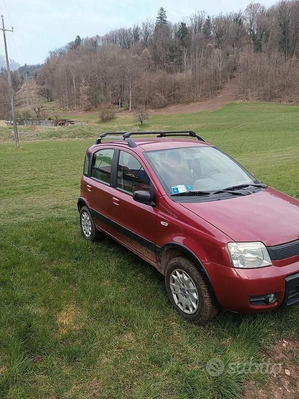 Usata Fiat Panda 4x4 2005 Rosso Utilitaria