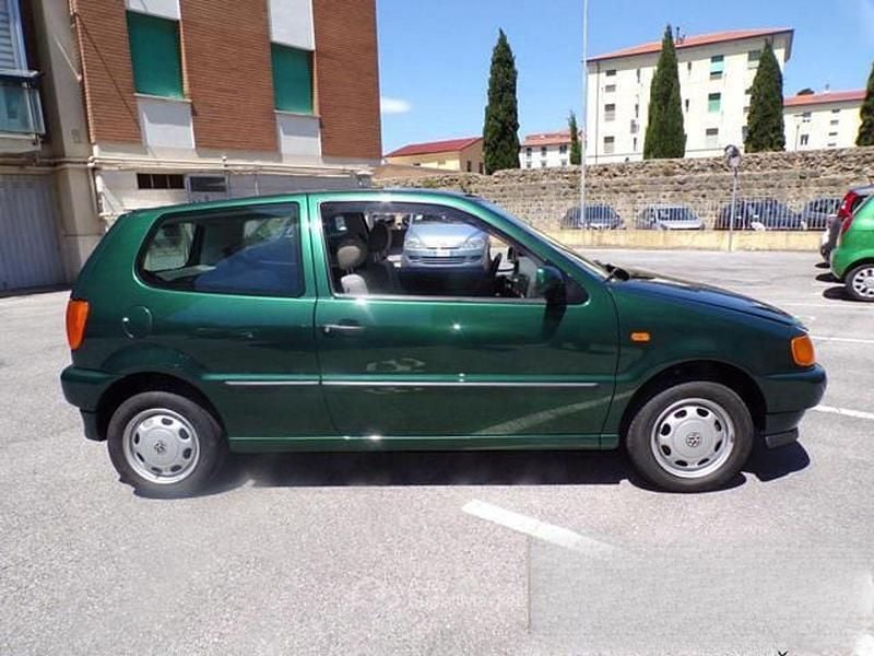 Usata VW Polo 50 CV (36 kW) 1998 Verde Utilitaria
