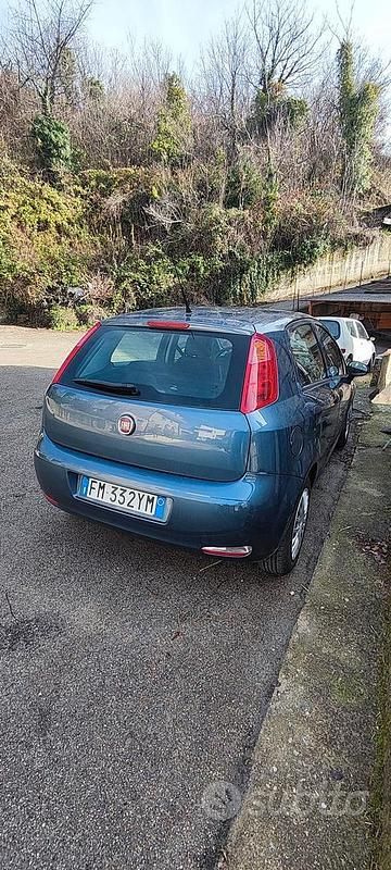 Usata Fiat Grande Punto 95 CV (69 kW) 2017 Blu Utilitaria