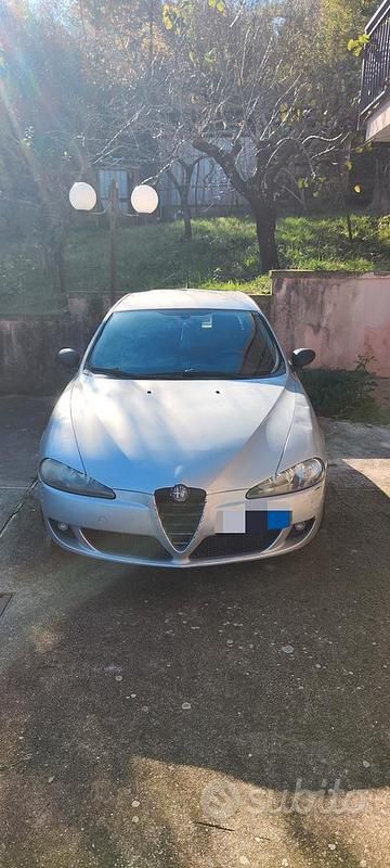 Usata 2005 Alfa Romeo 147 Utilitaria | 800 € (Super prezzo) - Immagine 1/4