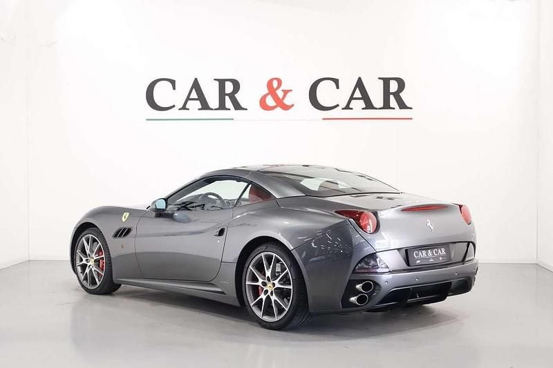 Usata Ferrari California 460 CV (338 kW) 2011 Grigio Cabrio